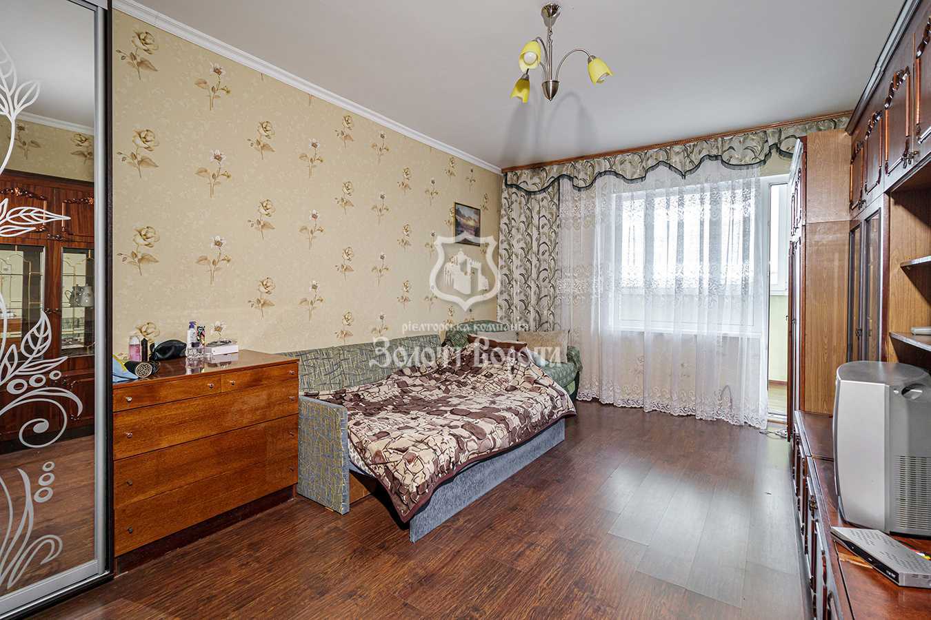 Продаж 1-кімнатної квартири 55 м², Миколи Закревського вул., 42А