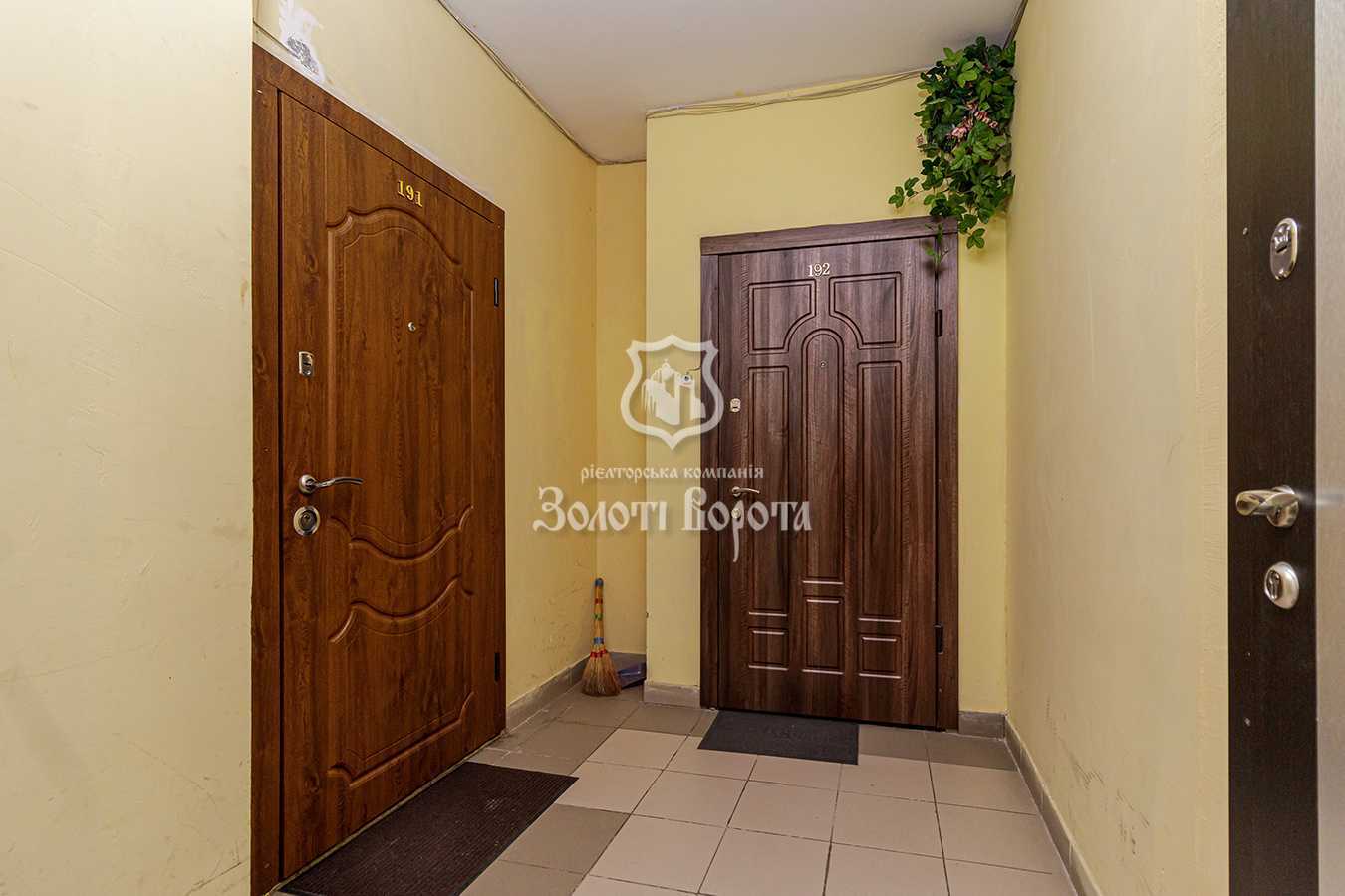 Продаж 1-кімнатної квартири 55 м², Миколи Закревського вул., 42А