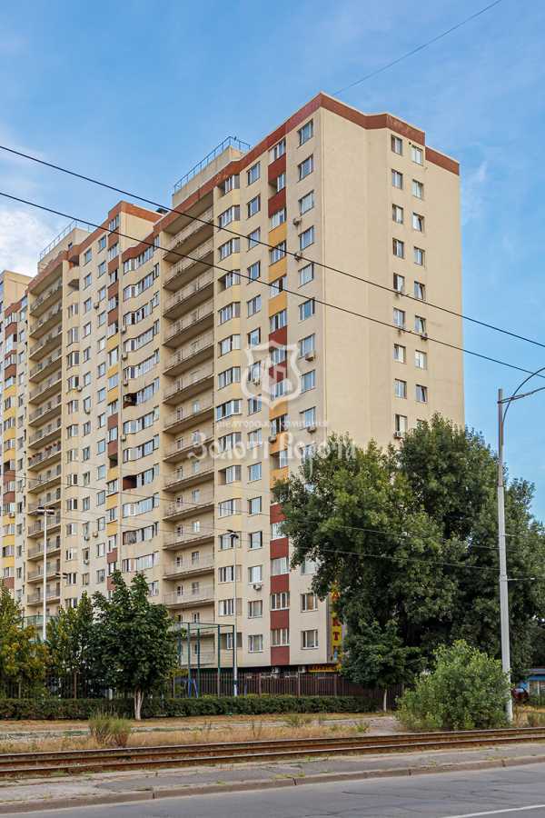 Продажа 1-комнатной квартиры 55 м², Николая Закревского ул., 42А