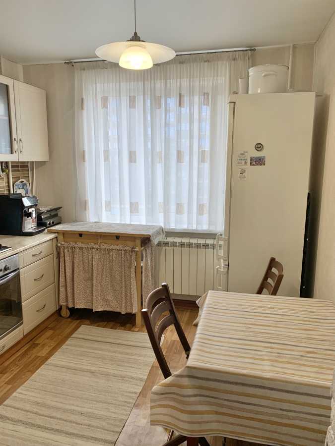 Продаж 2-кімнатної квартири 51 м², Оболонський просп., 28