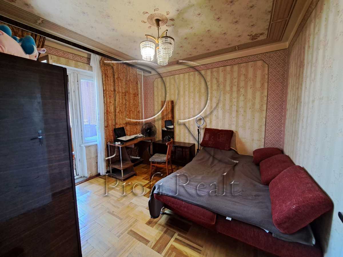 Продаж 2-кімнатної квартири 54 м², Володимира Маяковського просп., 77