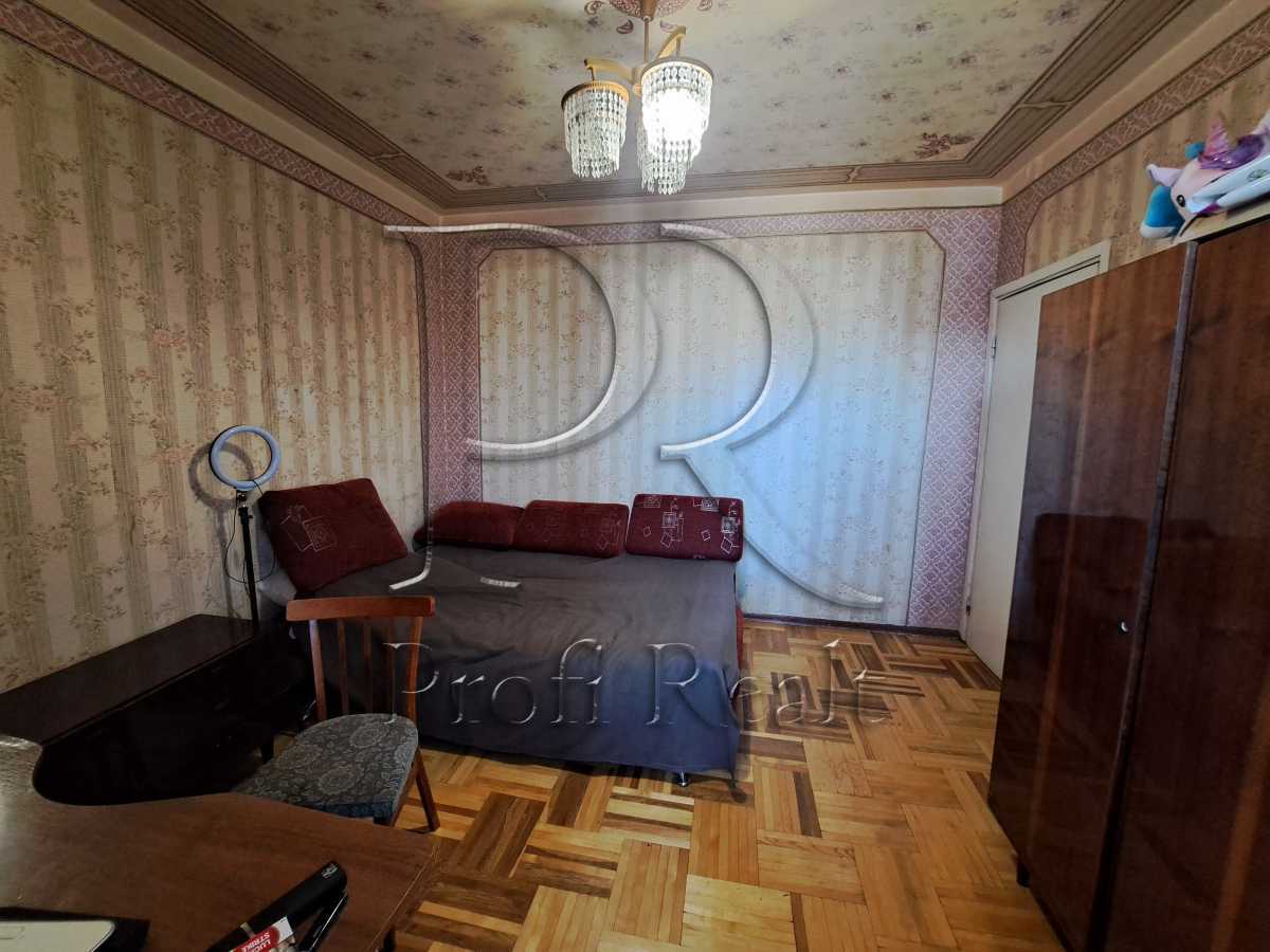 Продажа 2-комнатной квартиры 54 м², Владимира Маяковского просп., 77