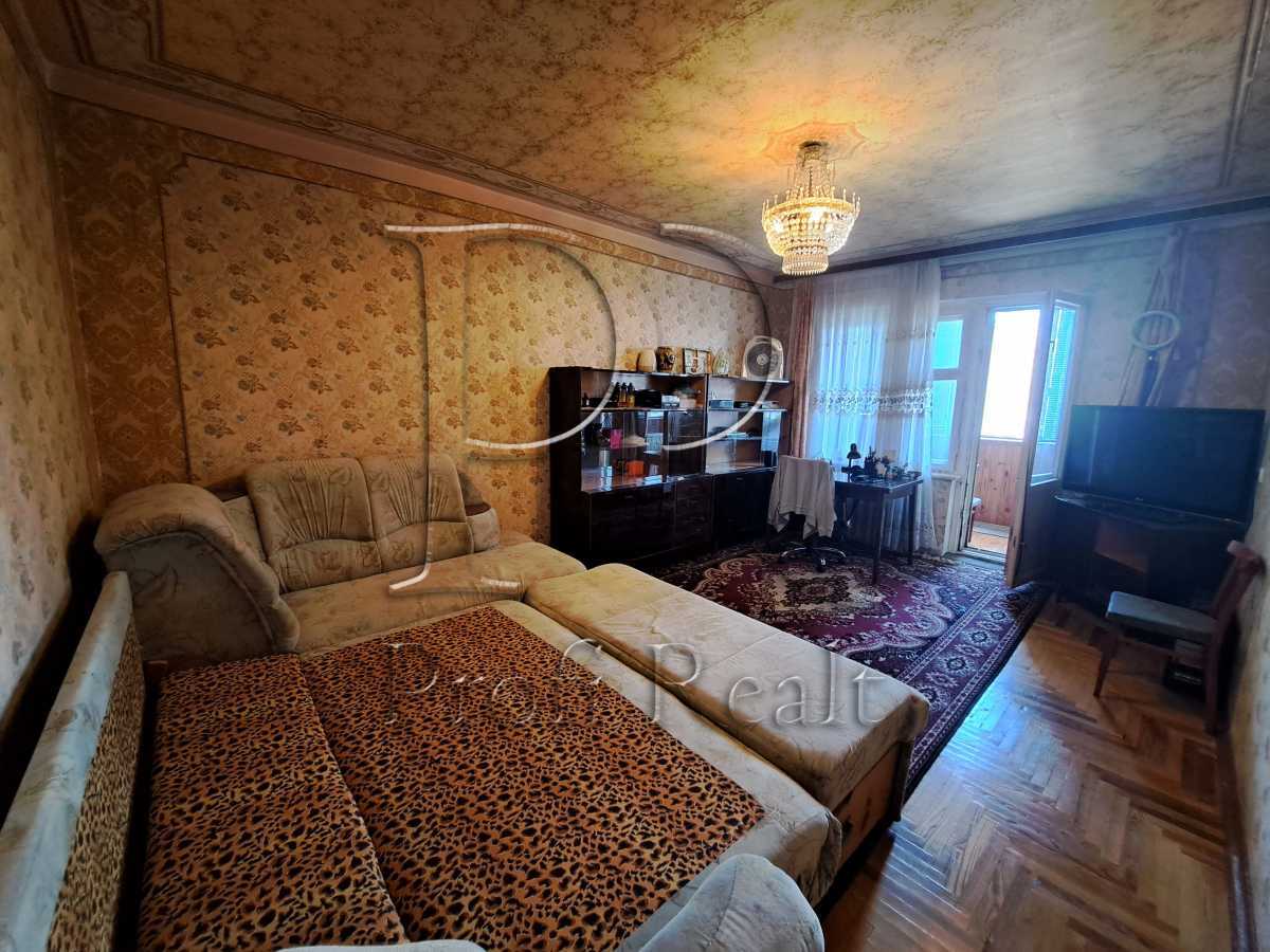 Продажа 2-комнатной квартиры 54 м², Владимира Маяковского просп., 77