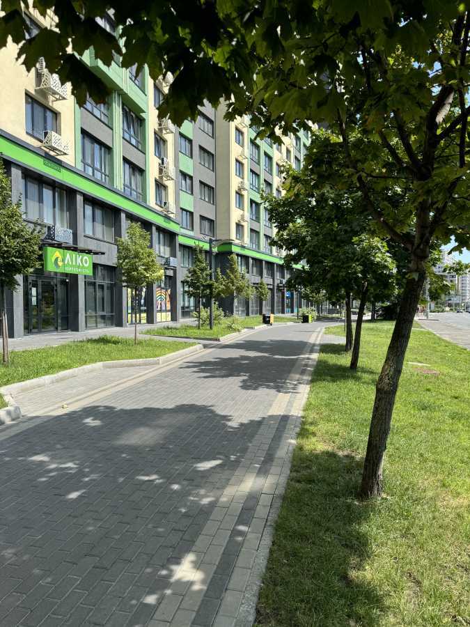 Продажа 3-комнатной квартиры 100 м², Михаила Максимовича ул., 32А