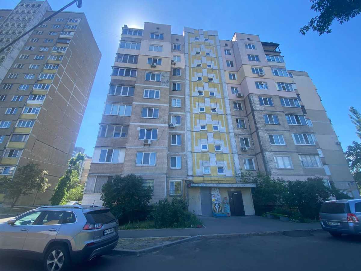 Продаж 3-кімнатної квартири 69.2 м², Теодора Драйзера вул.