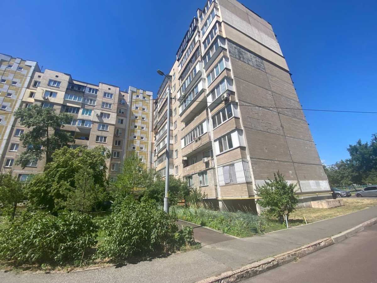 Продажа 3-комнатной квартиры 69.2 м², Теодора Драйзера ул.