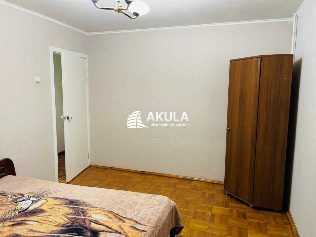 Продаж 2-кімнатної квартири 58 м², Симиренка вул.