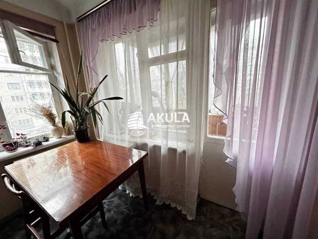 Продажа 2-комнатной квартиры 47 м², Академика Туполева ул.