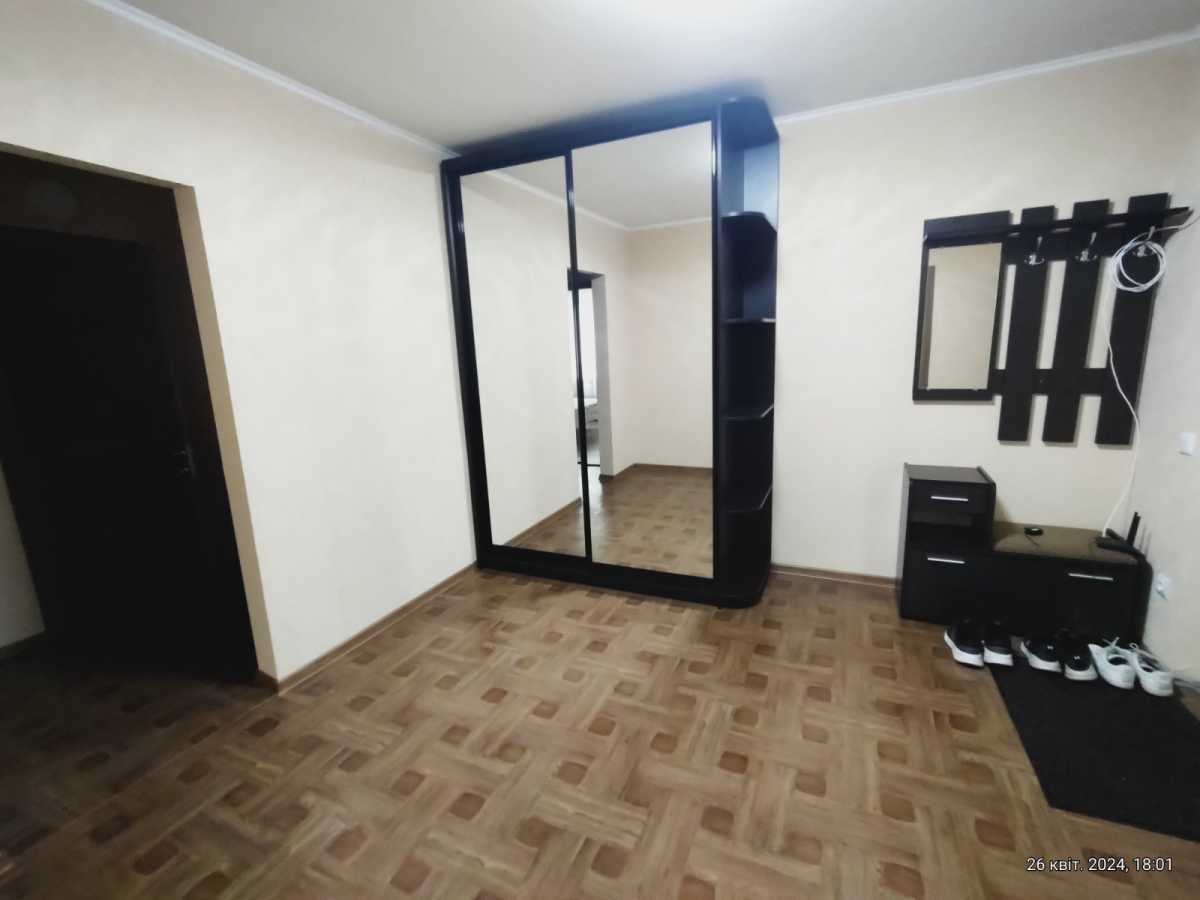 Продажа 2-комнатной квартиры 72 м², Ревуцкого ул., 54