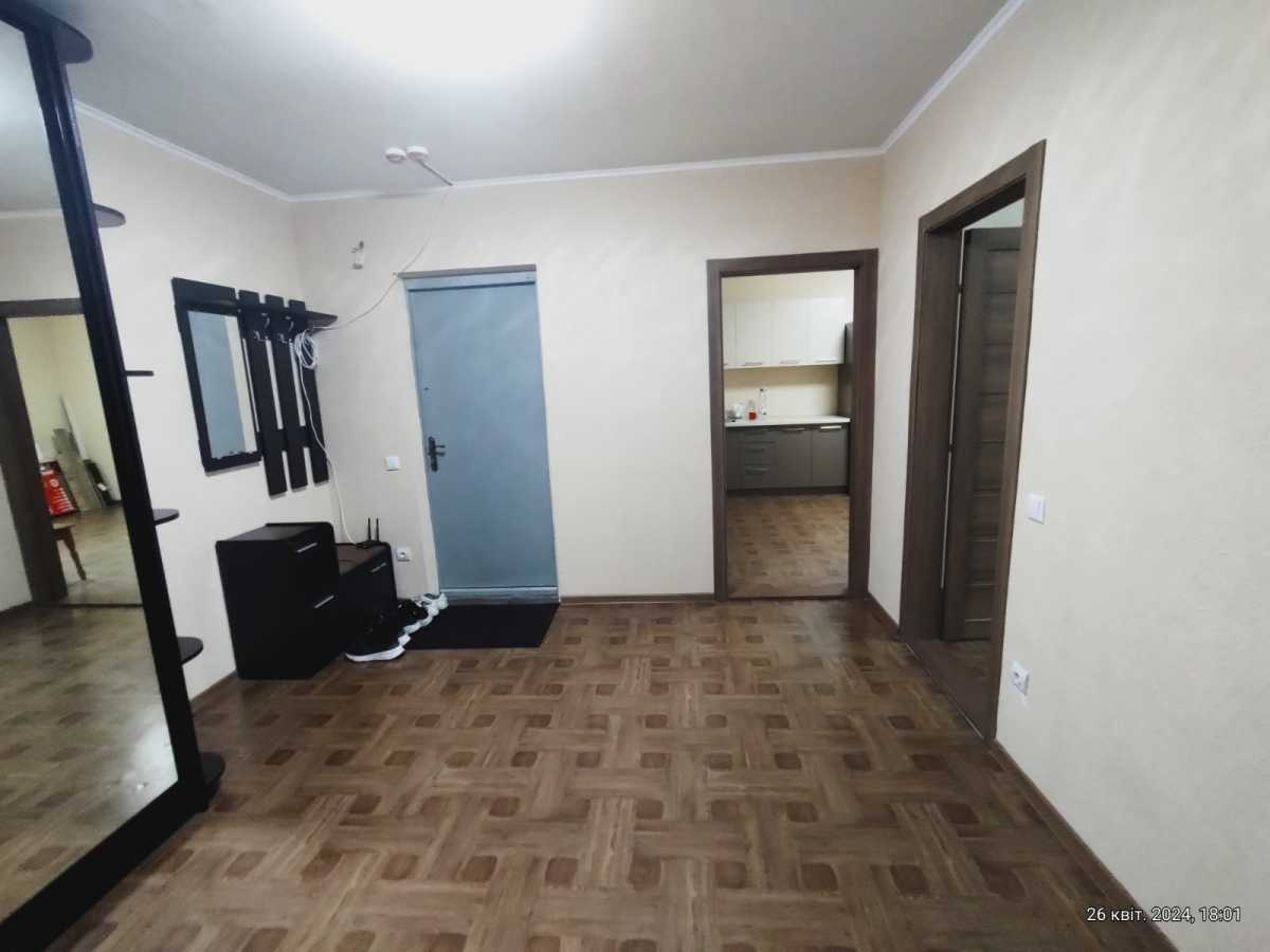 Продаж 2-кімнатної квартири 72 м², Ревуцького вул., 54