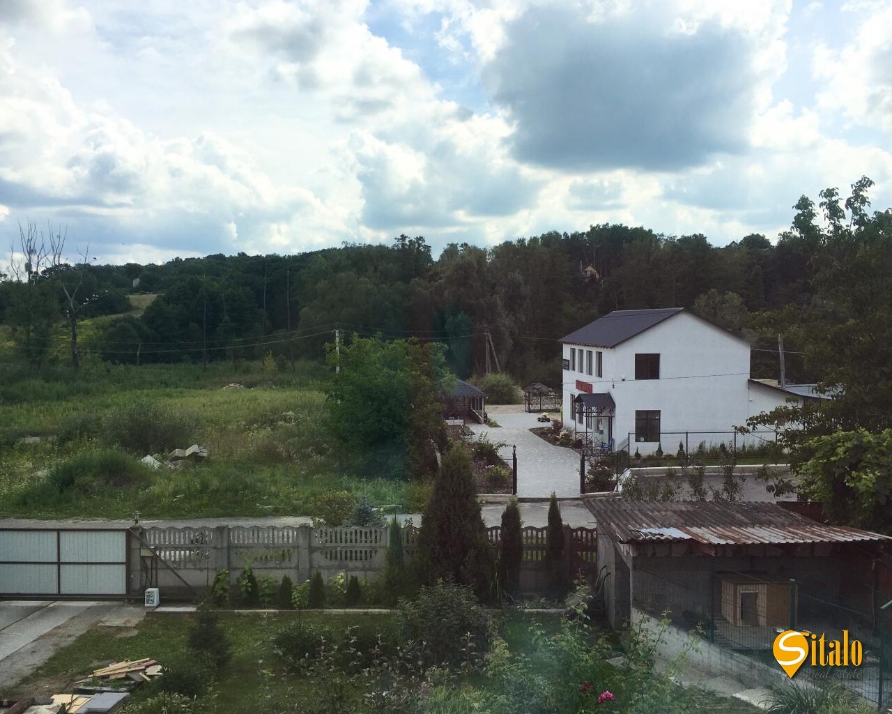 Продаж будинку 180 м²
