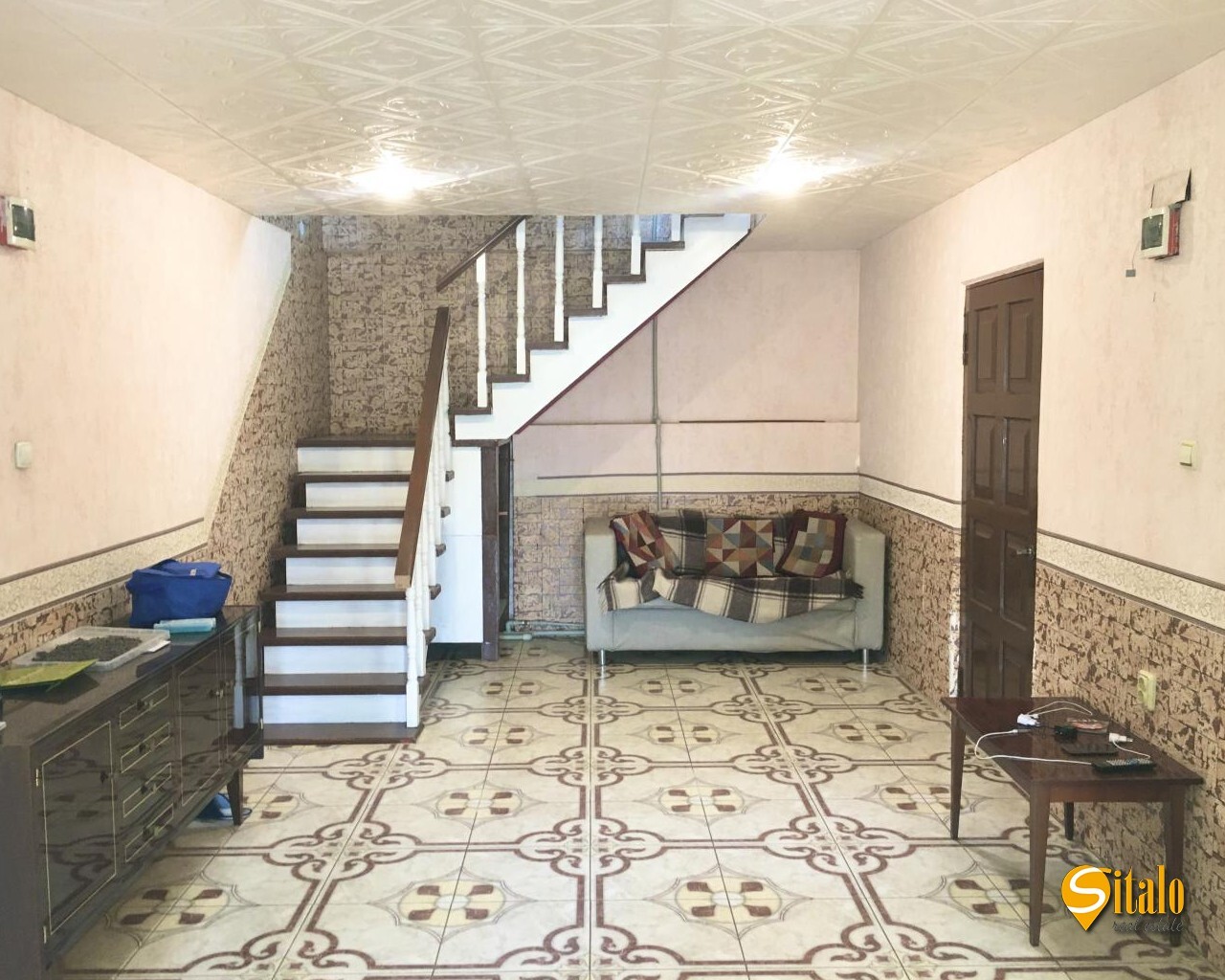 Продаж будинку 180 м²