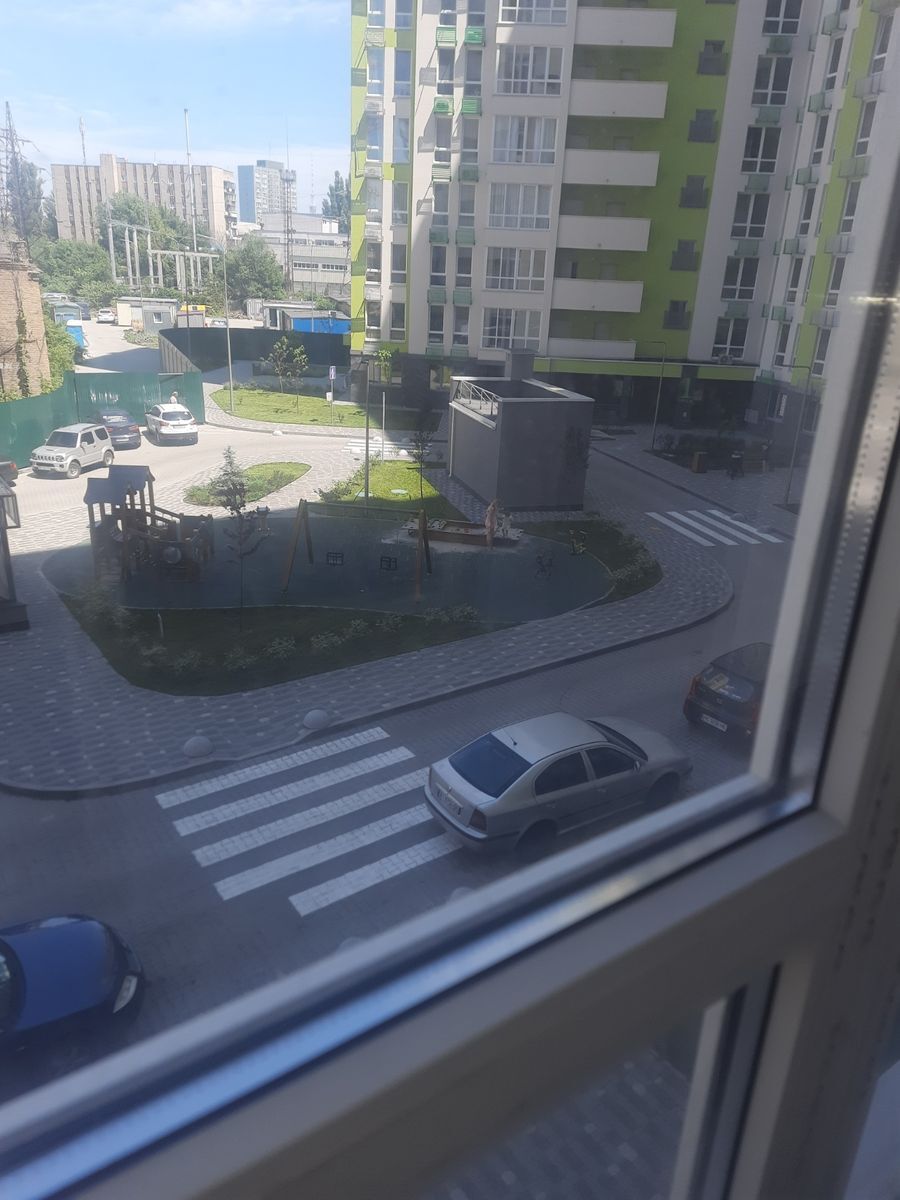 Продаж 3-кімнатної квартири 86 м², Бердника, 1Д