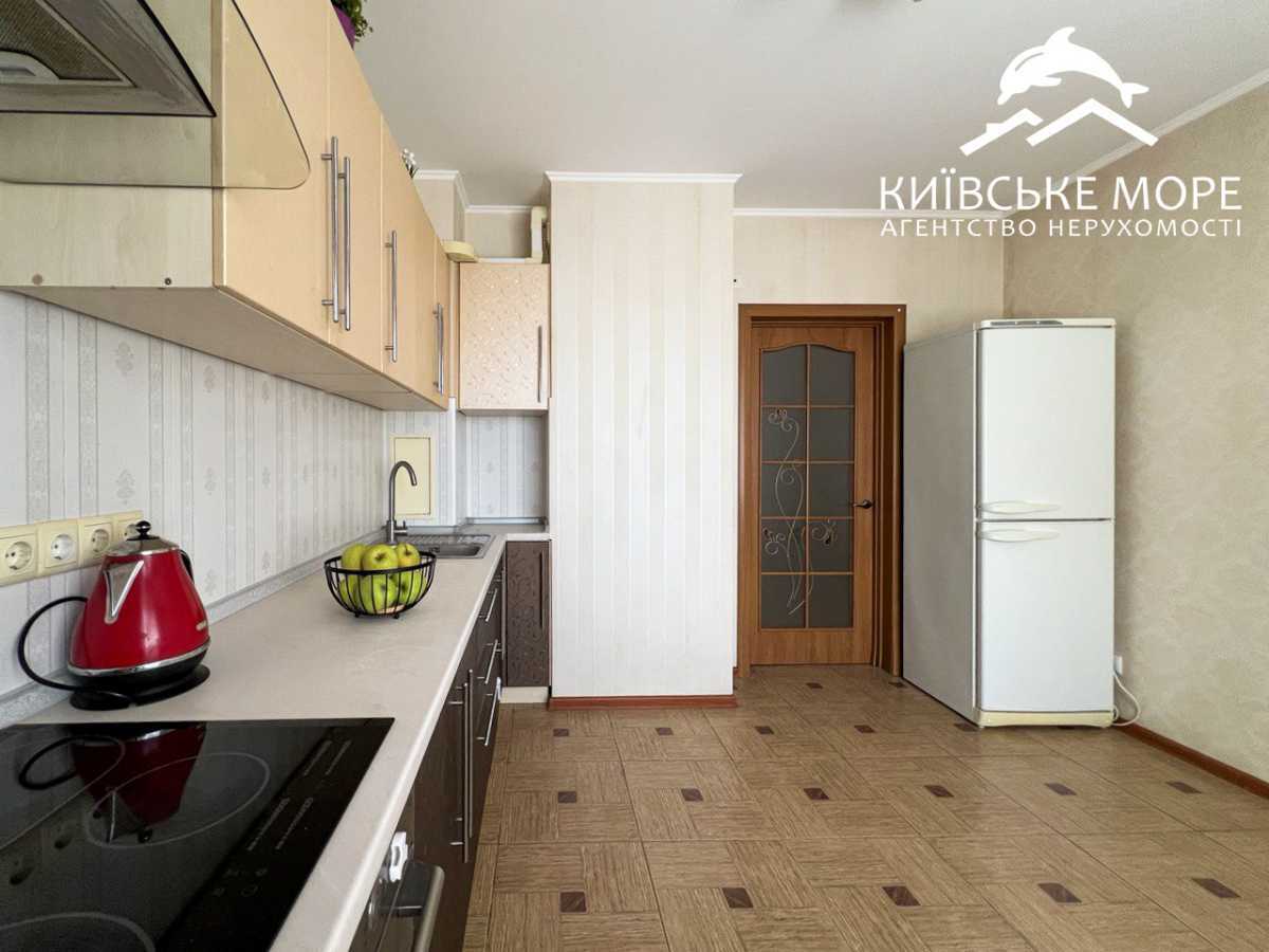 Продажа 2-комнатной квартиры 73 м², Краковская ул., 13В