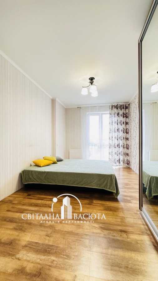 Продажа 2-комнатной квартиры 63 м², Метрологическая ул., 7А