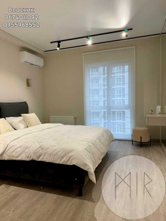 Продаж 1-кімнатної квартири 41.22 м², Михайла Максимовича вул., 24в