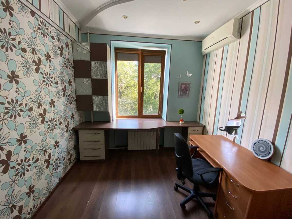 Продаж 3-кімнатної квартири 71.3 м², Перемоги просп., 75/2