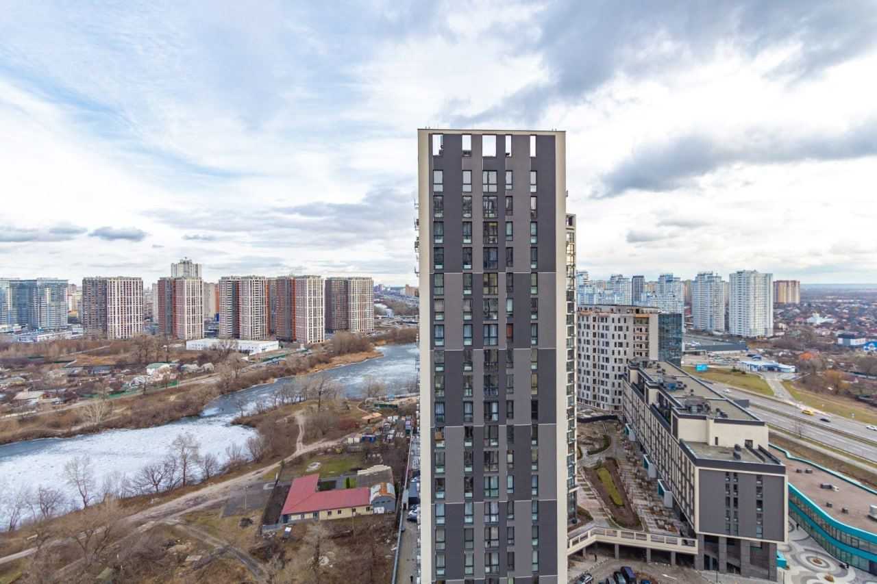 Продажа 4-комнатной квартиры 100 м², Заречная ул., 4 К1