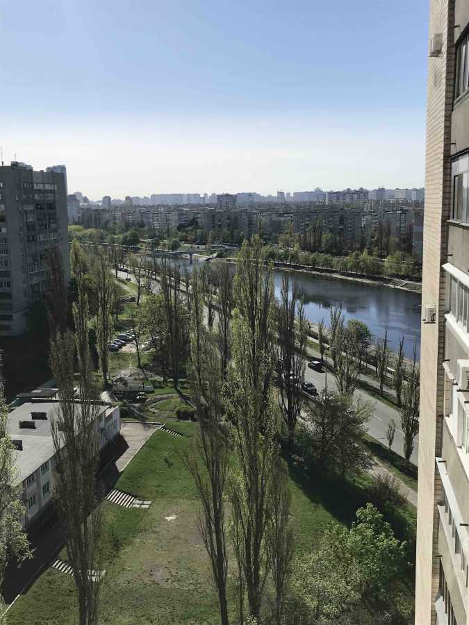 Продаж 3-кімнатної квартири 73.1 м², Флоренції вул., 5