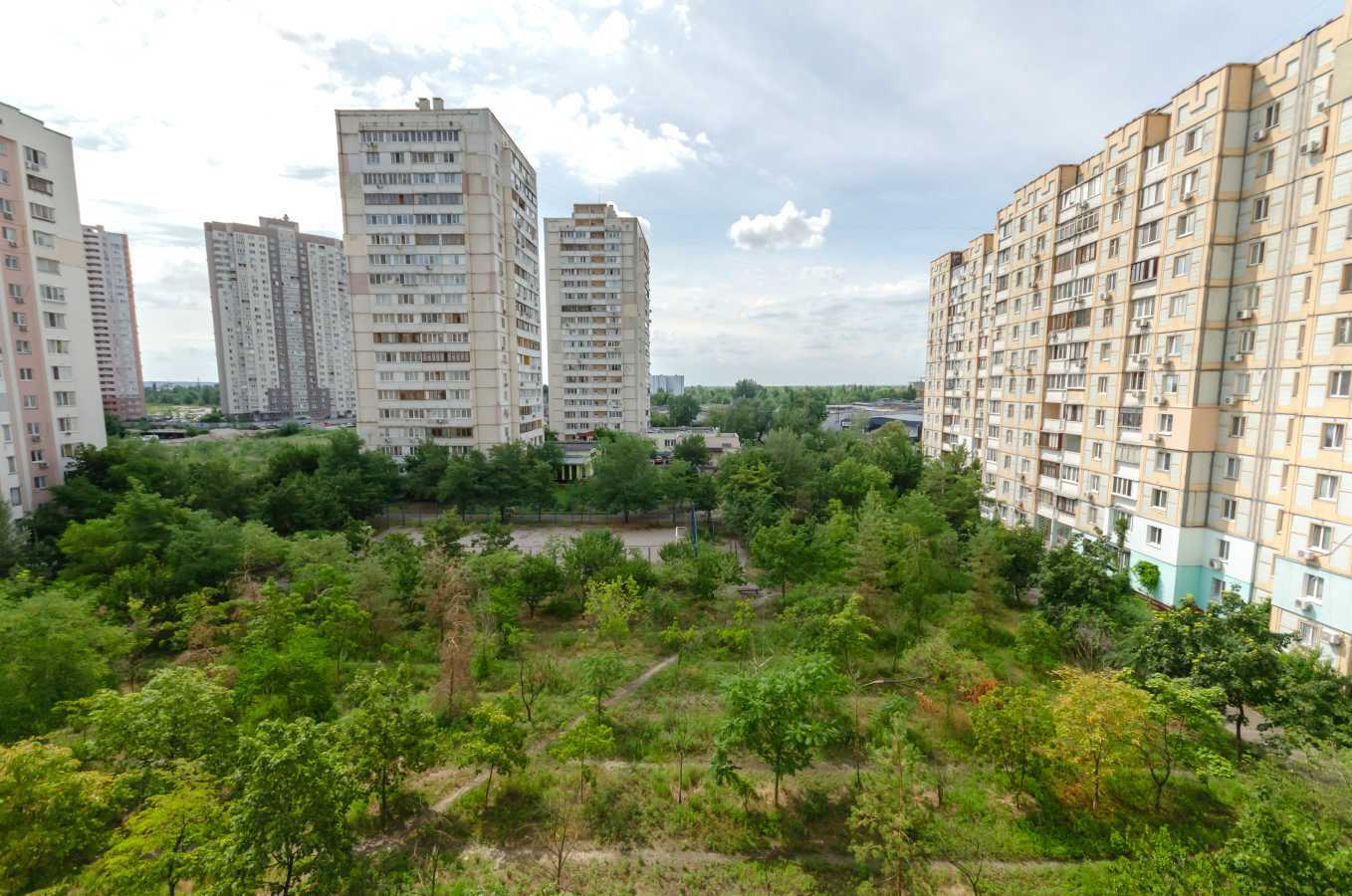 Продаж 2-кімнатної квартири 67 м², Вишняківська вул., 13Б