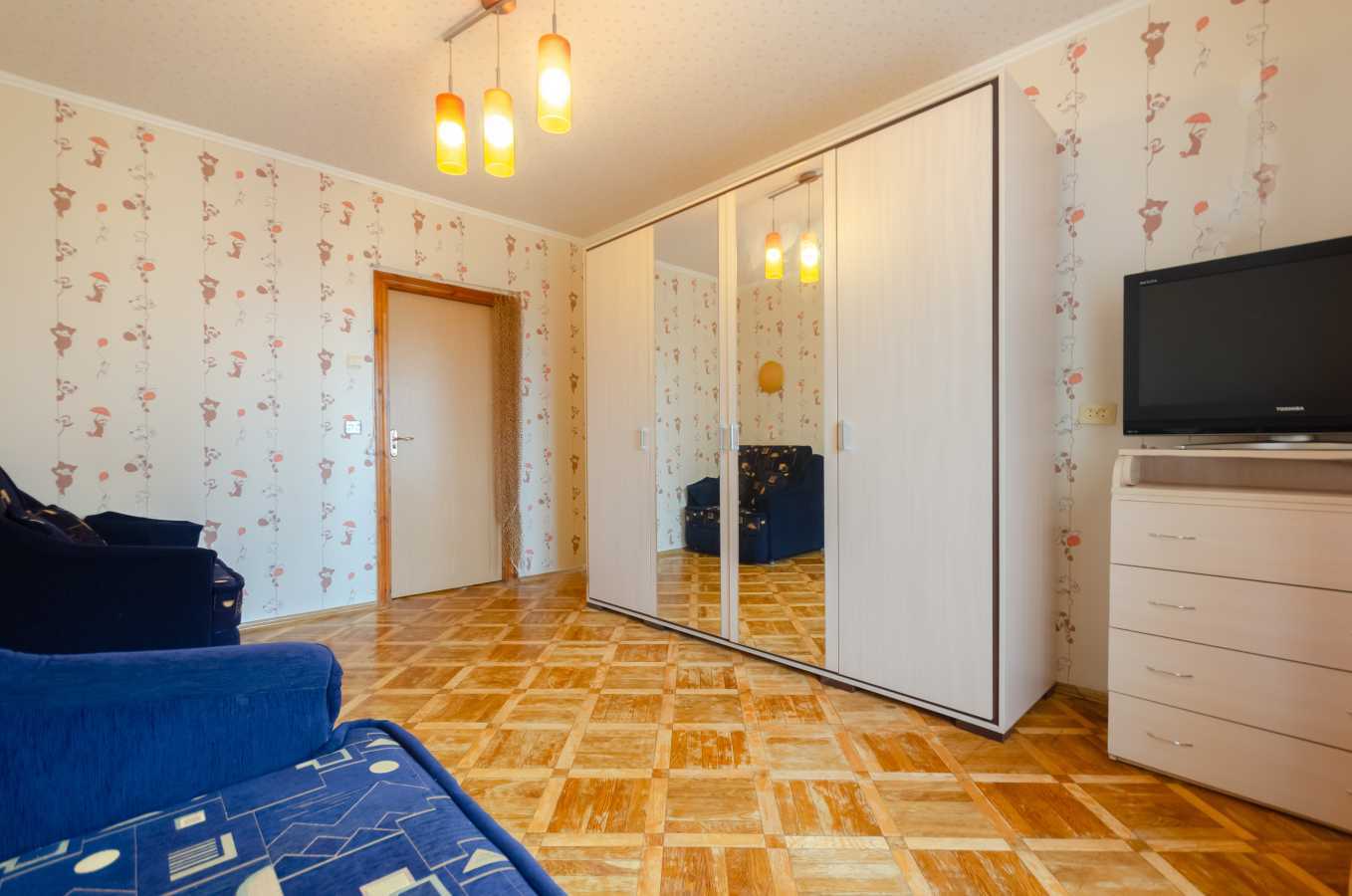 Продаж 2-кімнатної квартири 67 м², Вишняківська вул., 13Б