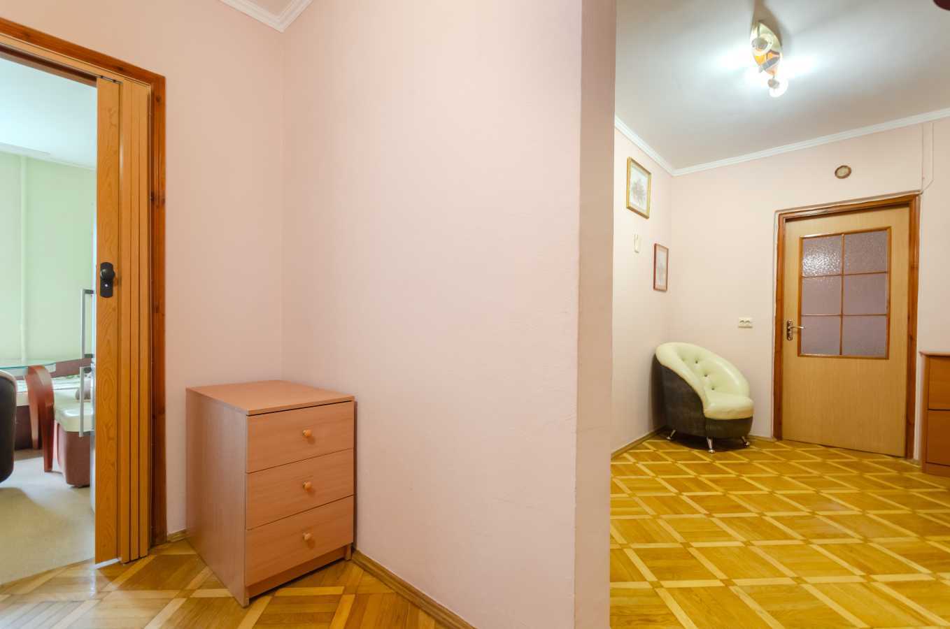 Продажа 2-комнатной квартиры 67 м², Вишняковская ул., 13Б