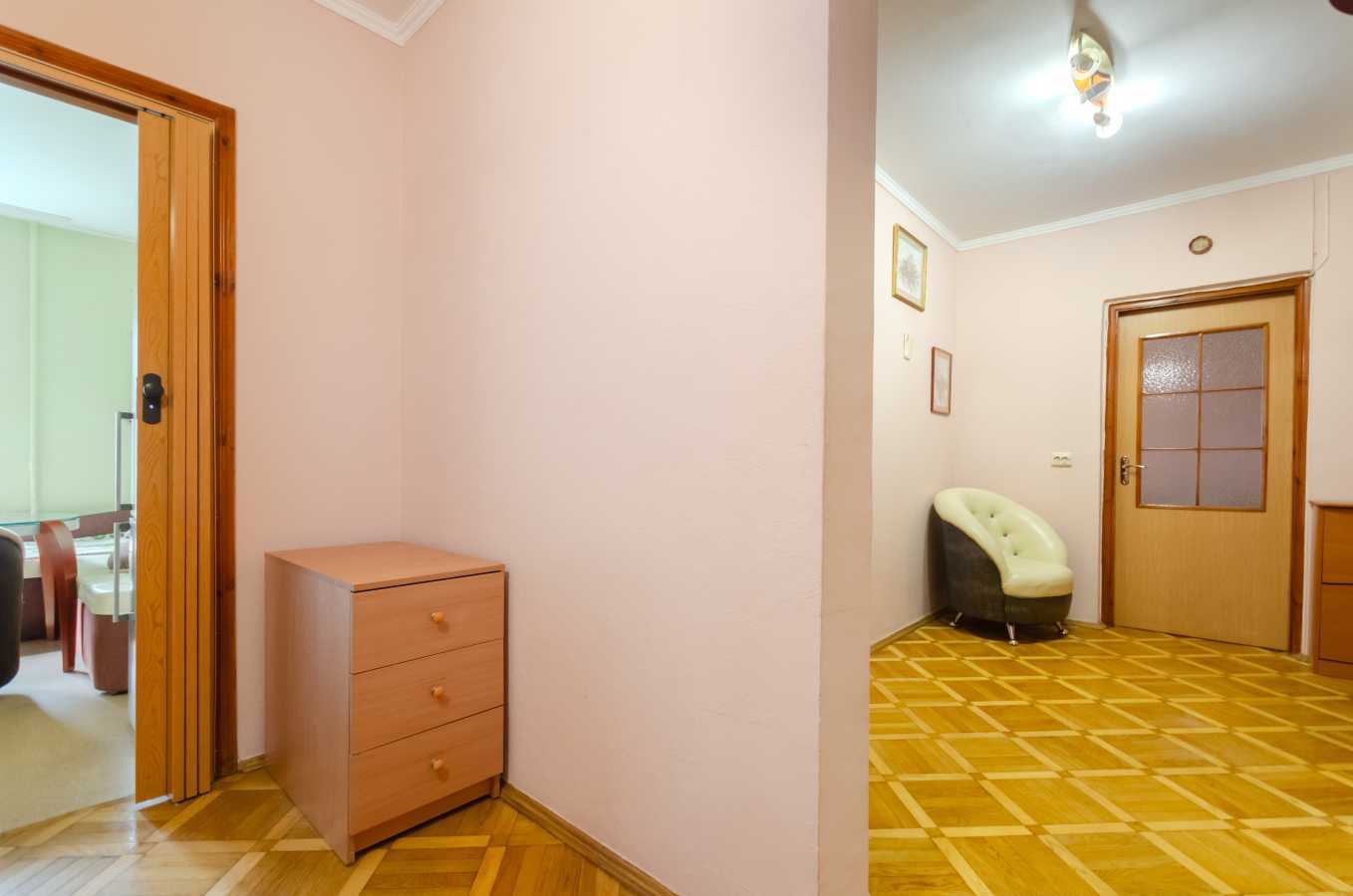 Продаж 2-кімнатної квартири 67 м², Вишняківська вул., 13Б