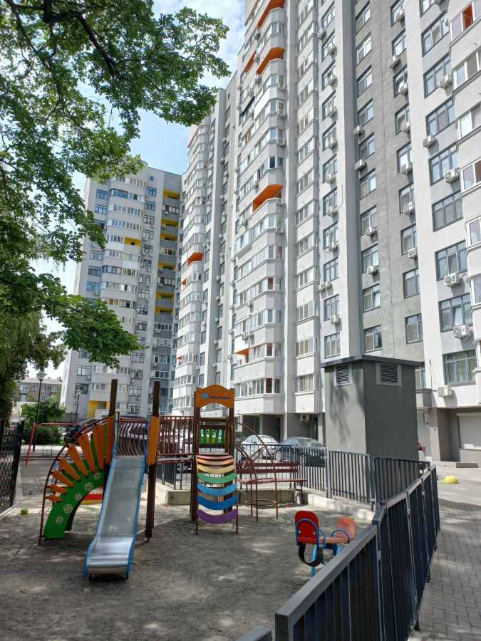 Продаж 1-кімнатної квартири 40.3 м², Перемоги просп., 71А