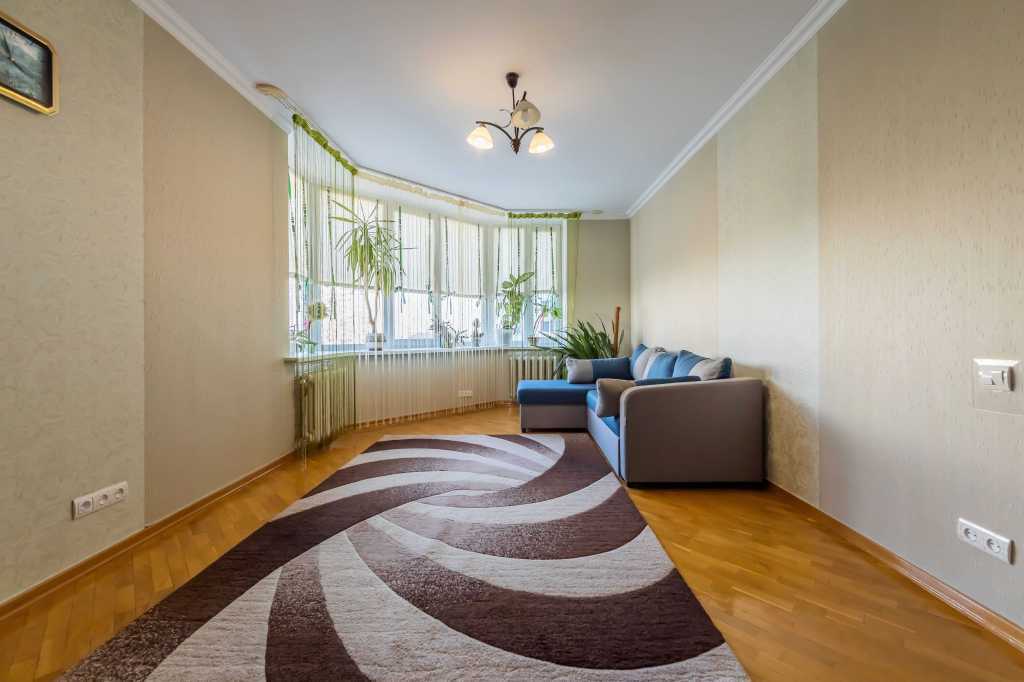 Продаж 3-кімнатної квартири 98 м², Харківське шосе, 152