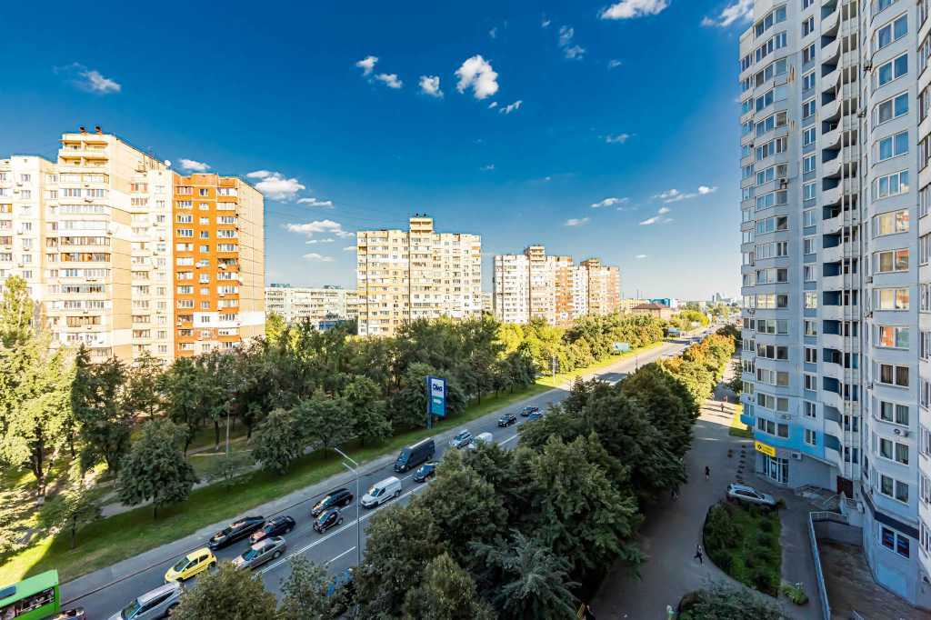 Продаж 3-кімнатної квартири 98 м², Харківське шосе, 152