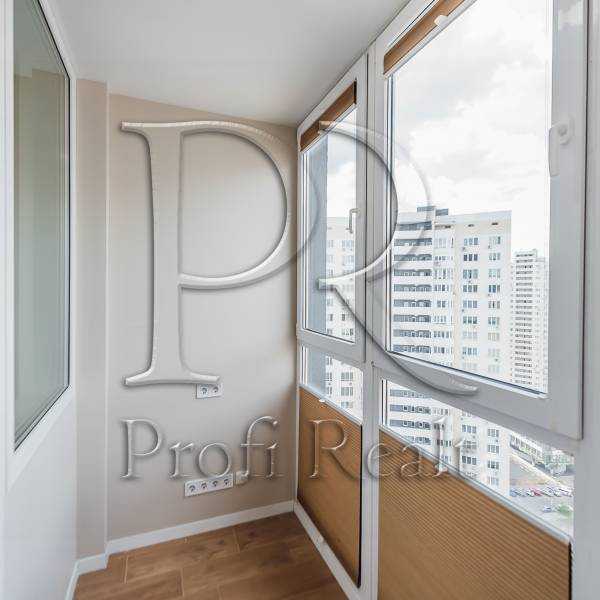 Продажа 1-комнатной квартиры 51 м², Драгоманова ул., 2А