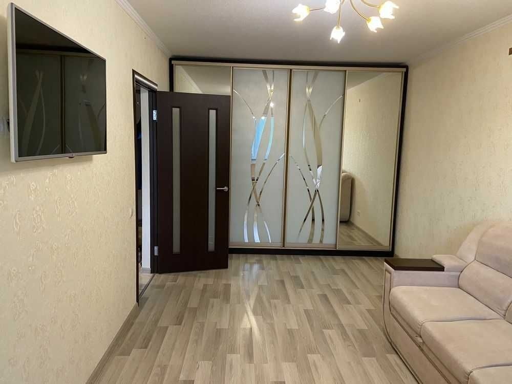 Оренда 1-кімнатної квартири 40 м², Писаржевського вул., вул.11