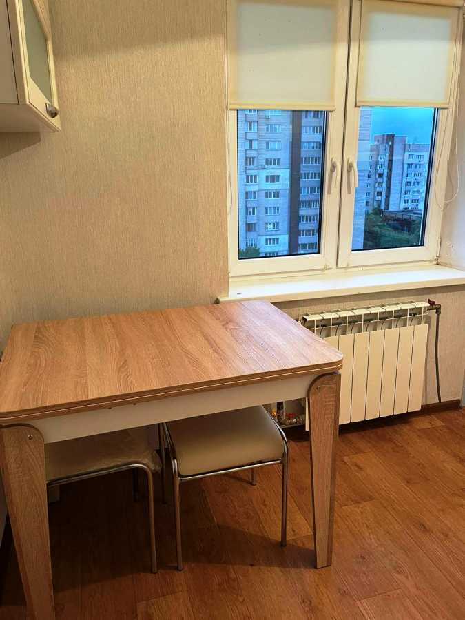 Продаж 3-кімнатної квартири 64 м², Мате Залки, 1/12