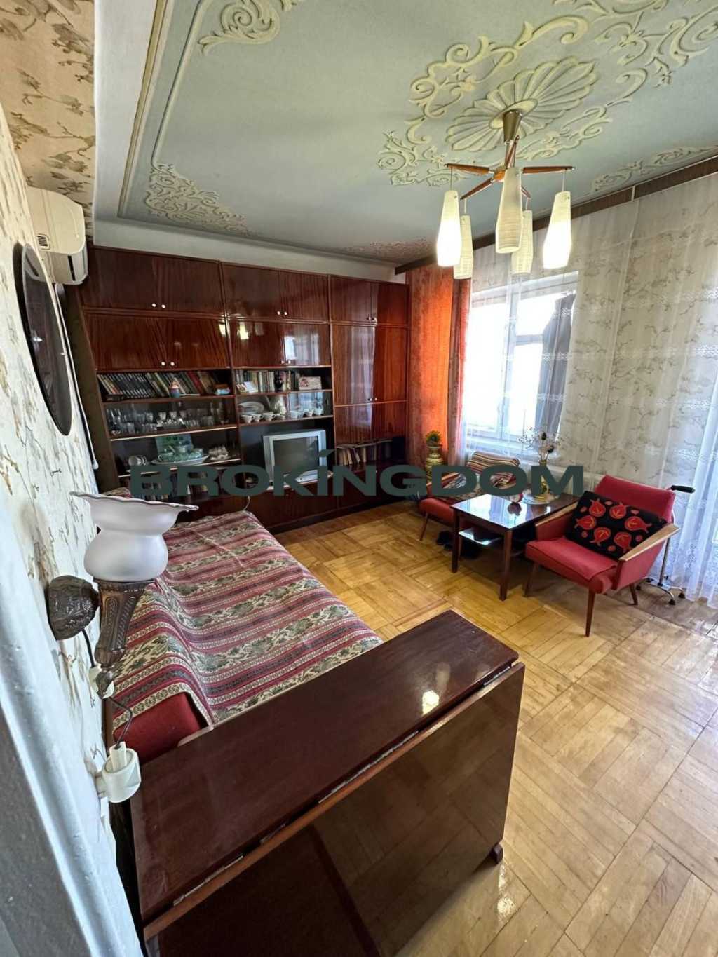 Продаж 1-кімнатної квартири 35 м², Перова бул., 25А