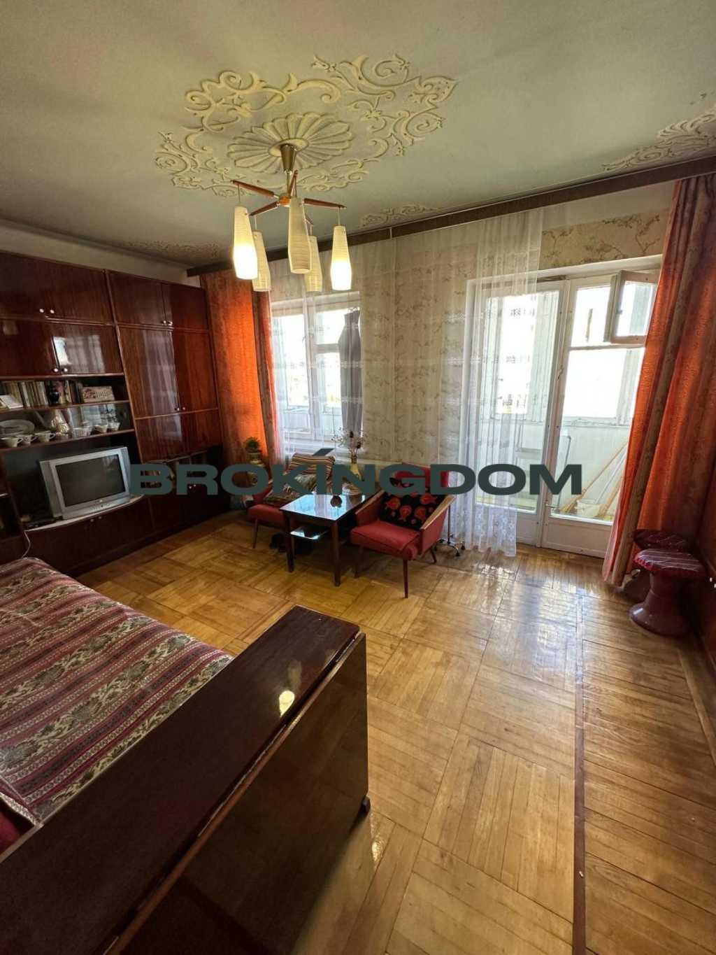 Продаж 1-кімнатної квартири 35 м², Перова бул., 25А