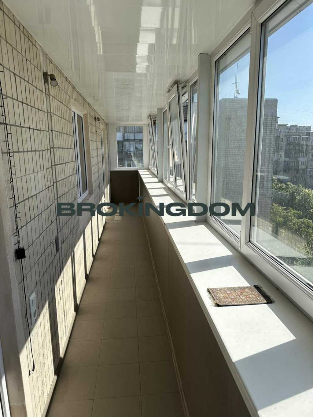 Продажа 3-комнатной квартиры 65 м², Павла Тычины просп., 5А