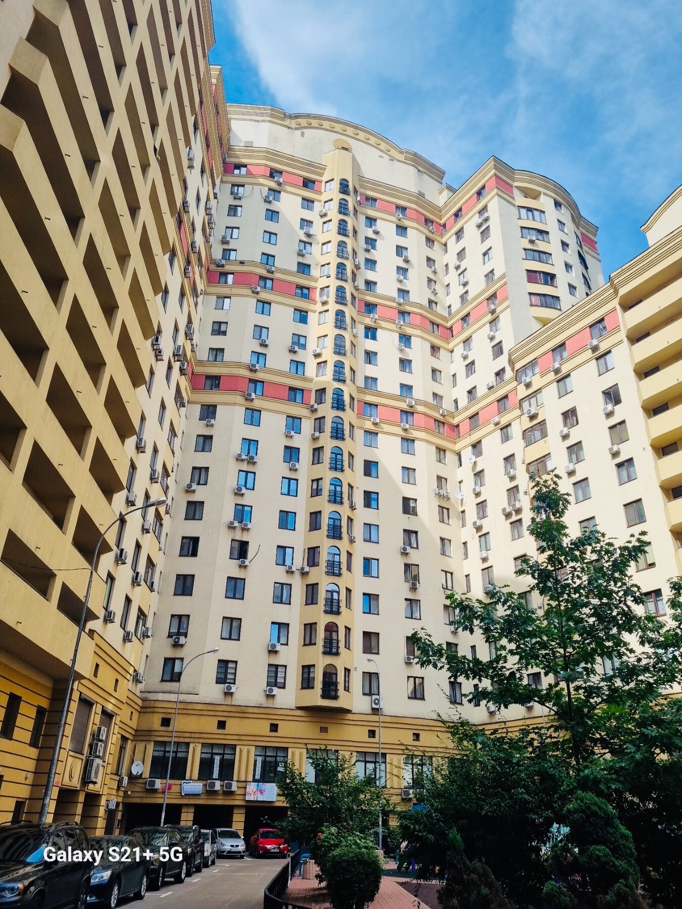 Продажа 4-комнатной квартиры 179 м², Дмитриевская ул., 75