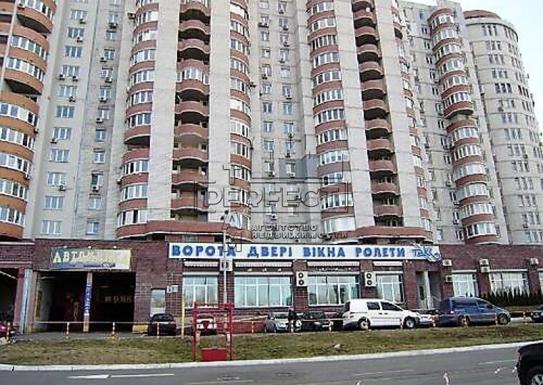 Продаж 4-кімнатної квартири 130 м², Саперно-Слобідська вул., 8
