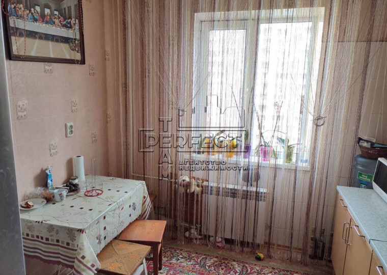 Продаж 3-кімнатної квартири 73 м², Тростянецька вул., 6