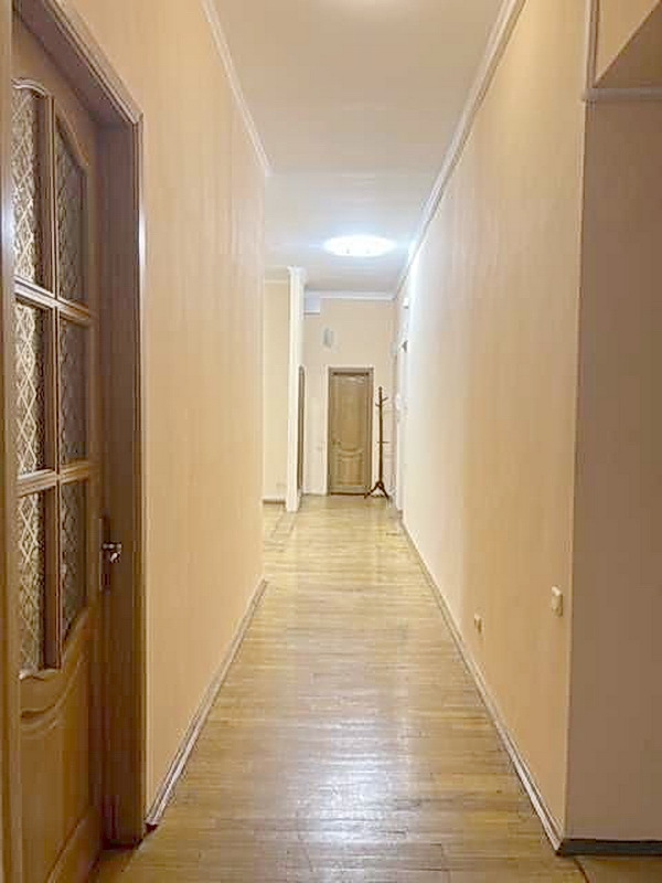 Аренда офиса 125 м², Пирогова ул., 4