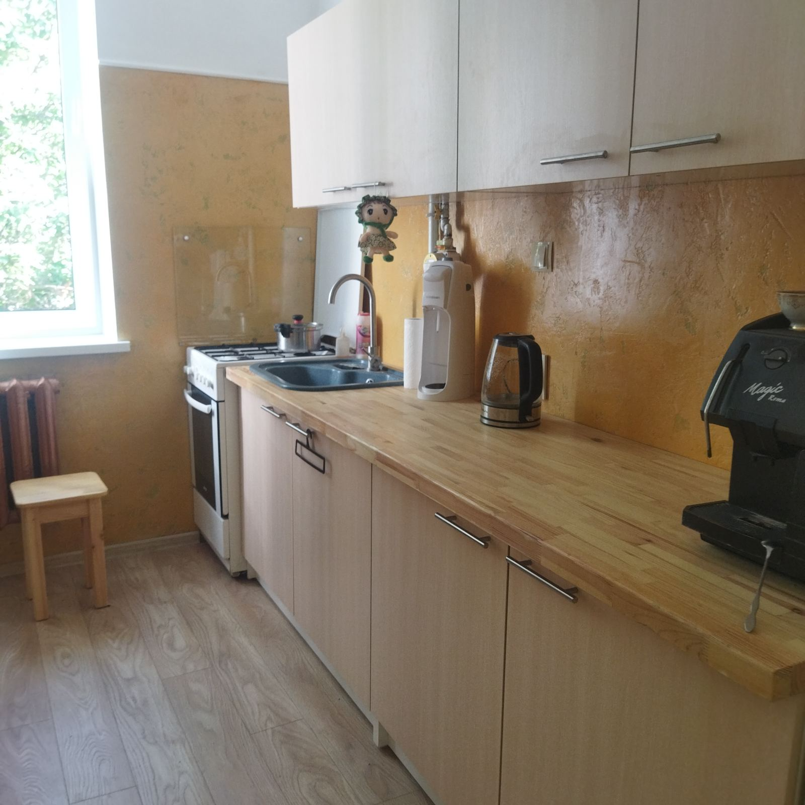 Оренда 3-кімнатної квартири 58 м², Воскресенська вул., 6А