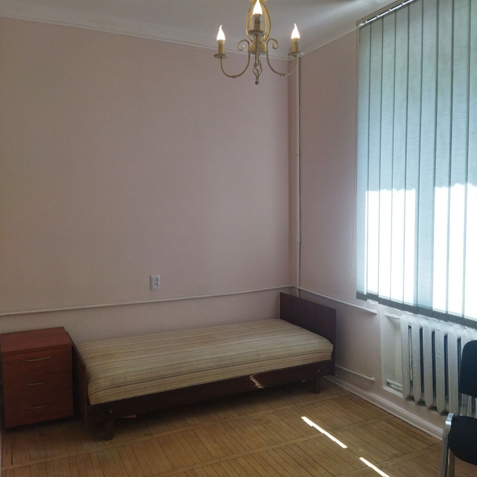 Оренда 3-кімнатної квартири 58 м², Воскресенська вул., 6А