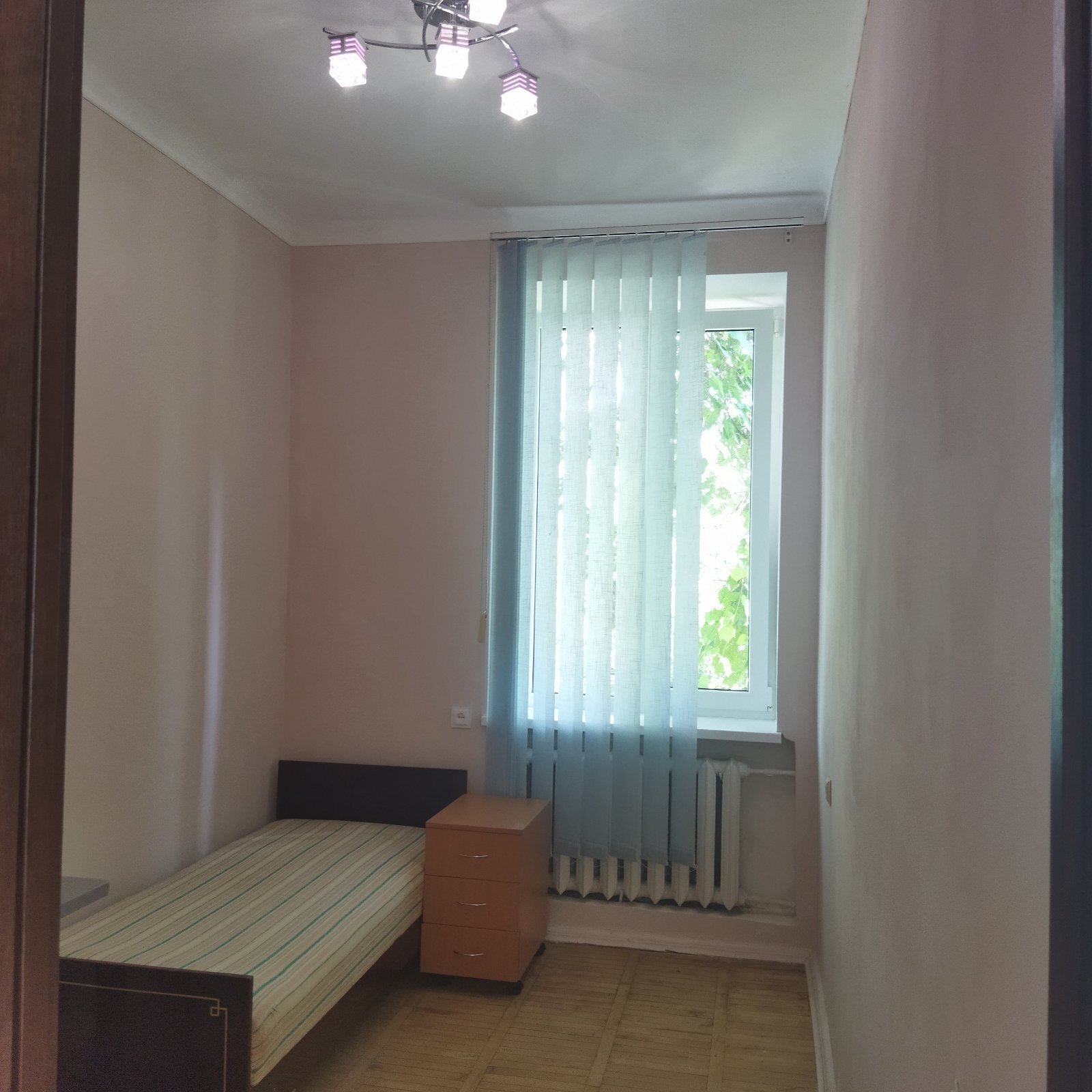 Оренда 3-кімнатної квартири 58 м², Воскресенська вул., 6А