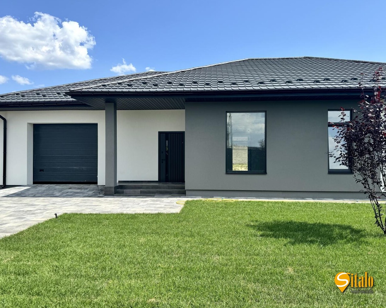 Продажа дома 200 м², 1-я Озерная ул.
