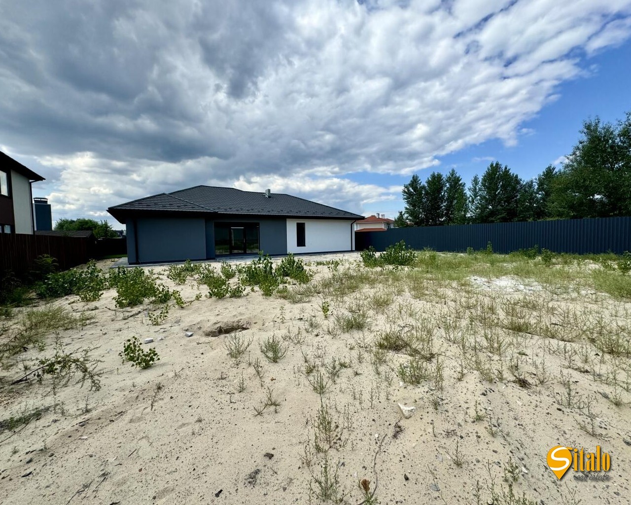 Продажа дома 200 м², 1-я Озерная ул.