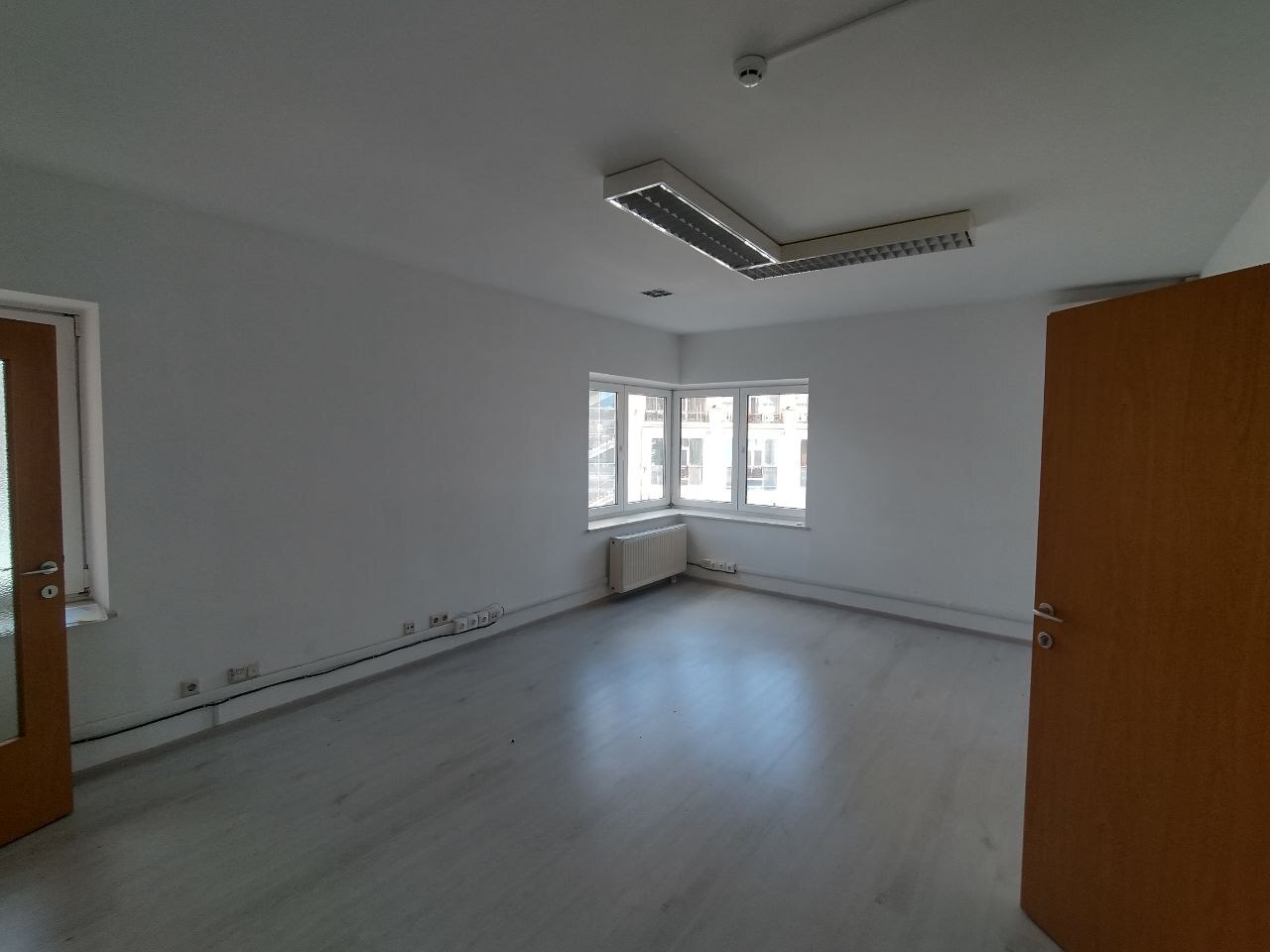 Оренда приміщення вільного призначення 80 м², Рогнединська вул., вул.6