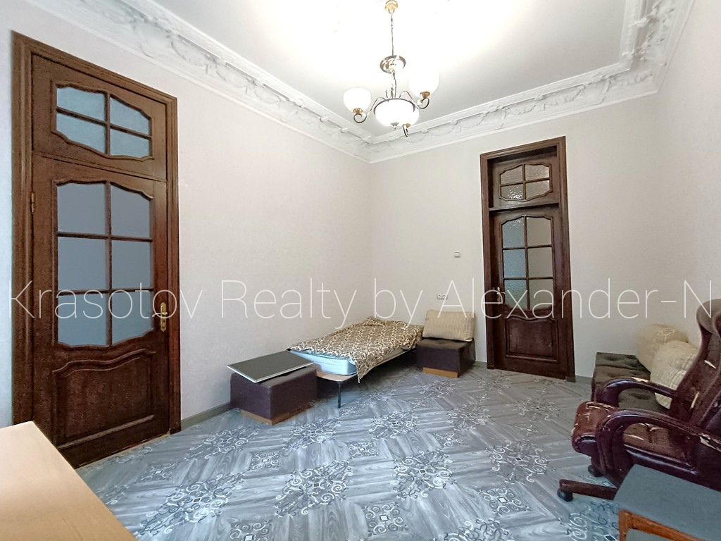 Продажа 3-комнатной квартиры 93 м², Шмидта Лейтенанта ул., 20