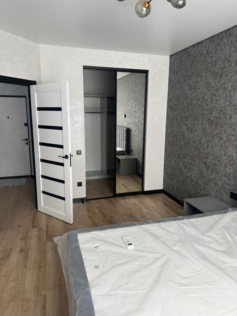 Продаж 1-кімнатної квартири 45 м², ЖК Дніпровська Брама, Будинок 2