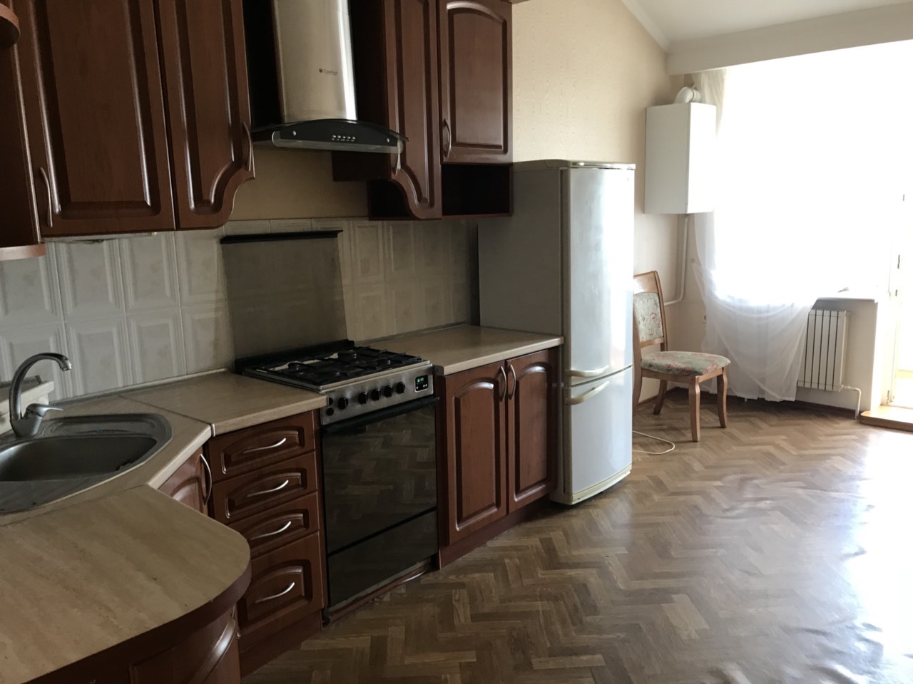 Оренда 3-кімнатної квартири 110 м², Довженко вул.