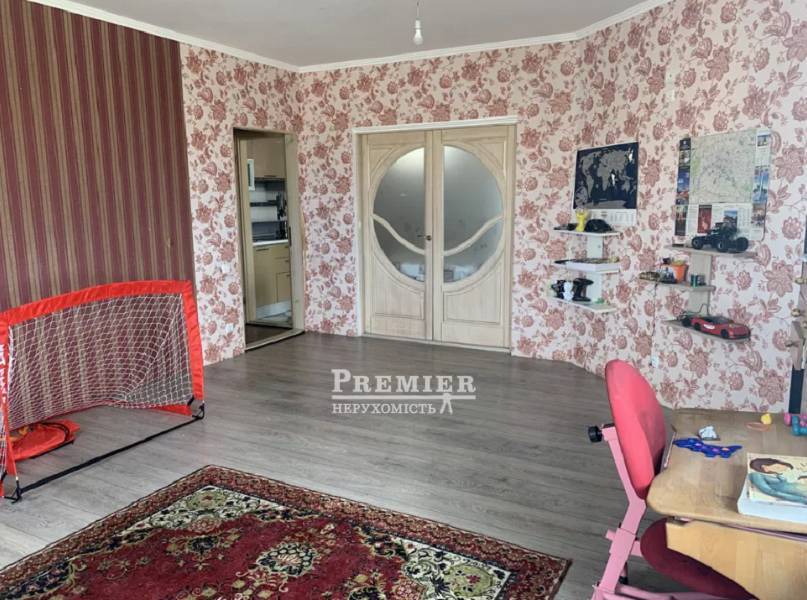 Продаж 3-кімнатної квартири 90 м², Академіка Сахарова вул.